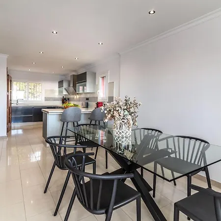 Villa Vacation I Adelfas, Andalusian Style, Private Pool, Sea View *