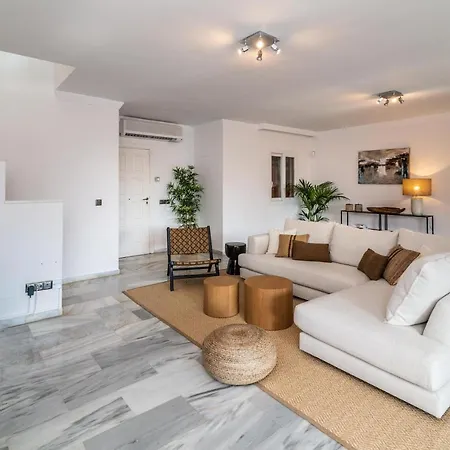 Vacation I Adelfas, Andalusian Style, Private Pool, Sea View Villa Marbella