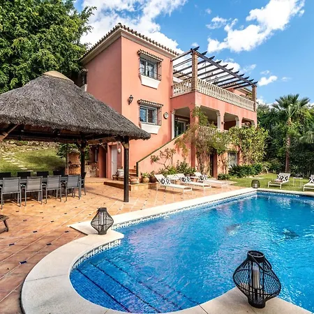 Vacation I Adelfas, Andalusian Style, Private Pool, Sea View * Marbella