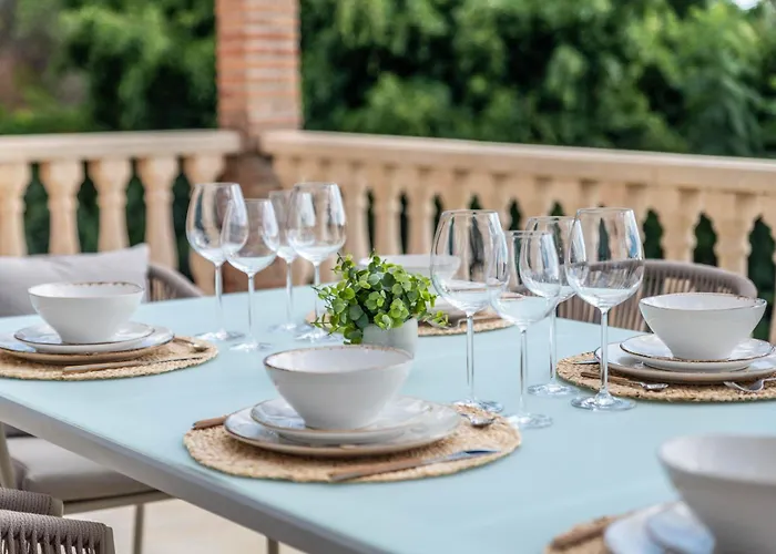 Andalusian Sun Villa With Private Pool & Bbq - Eaw Homes