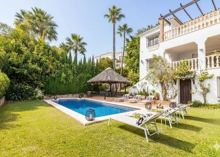 Villa Andalusian Sun Villa With Private Pool & Bbq - Eaw Homes
