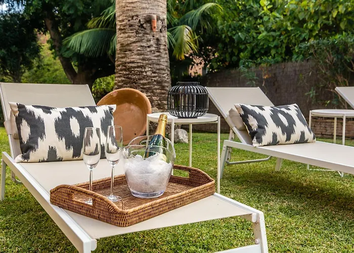 Andalusian Sun Villa With Private Pool & Bbq - Eaw Homes Villa