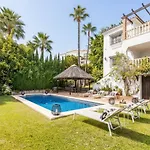 Villa Andalusian Sun With Private Pool & Bbq - Eaw Homes