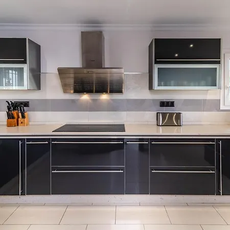 Villa Vacation I Adelfas, Andalusian Style, Private Pool, Sea View Marbella