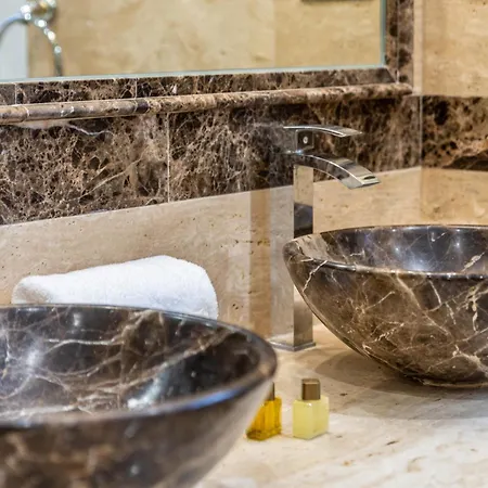 Vacation I Adelfas, Andalusian Style, Private Pool, Sea View Villa Marbella