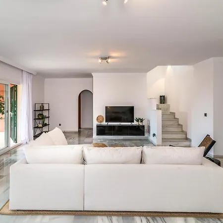 Andalusian Sun With Private Pool & Bbq - Eaw Homes Villa