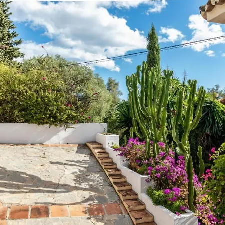 Villa Andalusian Sun With Private Pool & Bbq - Eaw Homes *
