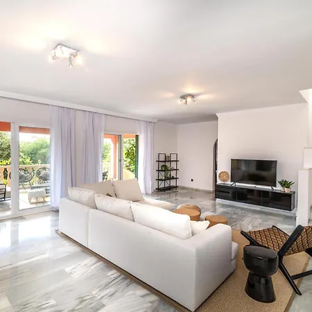 Andalusian Sun With Private Pool & Bbq - Eaw Homes Μαρμπέλλα