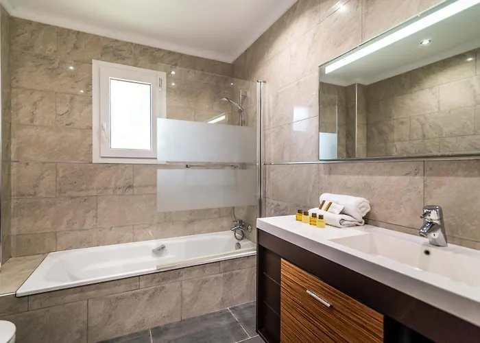 Vacation I Adelfas, Andalusian Style, Private Pool, Sea View * Marbella