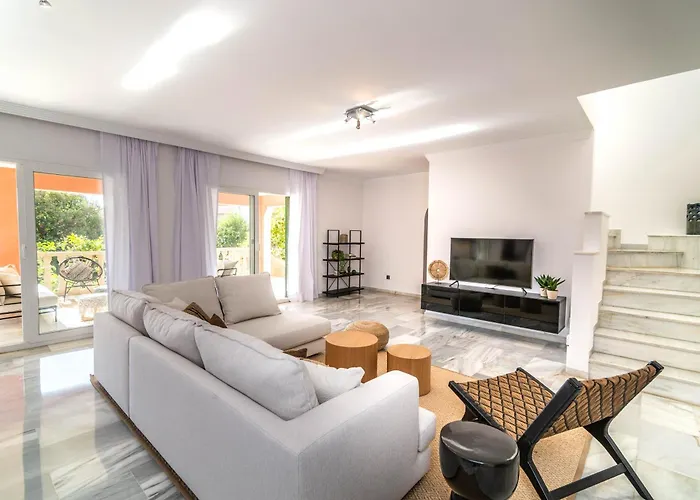 Andalusian Sun Villa With Private Pool & Bbq - Eaw Homes Villa *