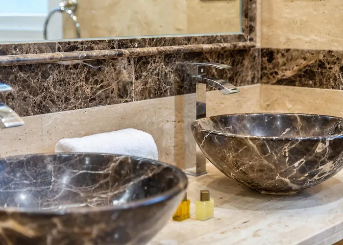 Andalusian Sun Villa With Private Pool & Bbq - Eaw Homes ヴィラ マルベーリャ