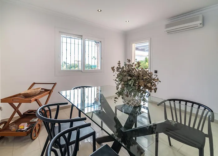 Villa Andalusian Sun Villa With Private Pool & Bbq - Eaw Homes