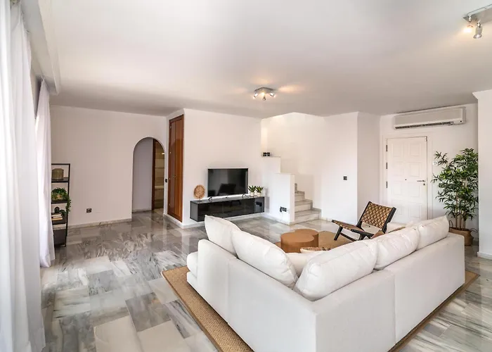 Villa Andalusian Sun Villa With Private Pool & Bbq - Eaw Homes *
