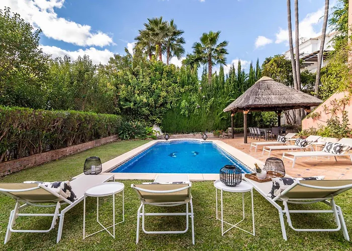 Andalusian Sun Villa With Private Pool & Bbq - Eaw Homes ヴィラ マルベーリャ