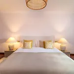 Andalusian Sun With Private Pool & Bbq - Eaw Homes