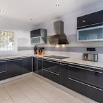 Willa Andalusian Sun With Private Pool & Bbq - Eaw Homes *