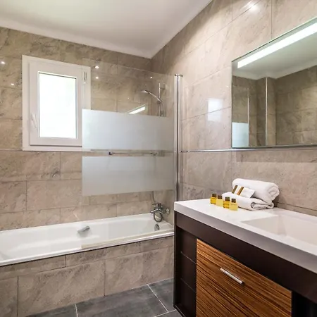 Vacation I Adelfas, Andalusian Style, Private Pool, Sea View * 马尔韦利亚